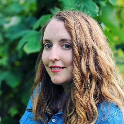 headshot of Alexa Woodward